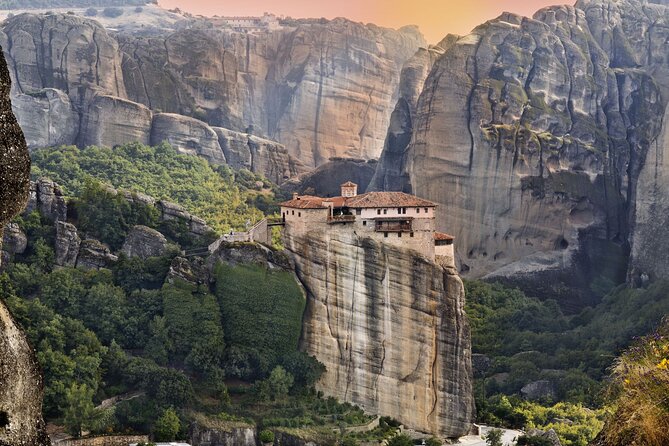 2-Day Delphi Meteora Tour From Athens - Why Delphi and Meteora Fit Into Two Days From Athens