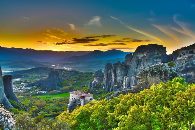 2-Day Delphi Meteora Tour From Athens - Delphi Archaeological Site and the Oracle: How to Make 90 Minutes Count