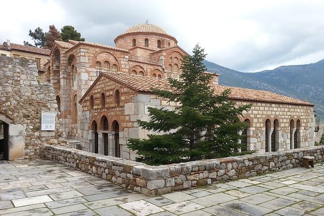 2-Day Private Tour to Delphi and Meteora from Athens - Arachova village stop: quick, tasty, and nicely off the main route