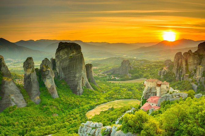 2-Day Tour to Delphi & Meteora with Guide and Tickets From Athens - Pickup From Athens and the Long-but-Managed Drive to Delphi