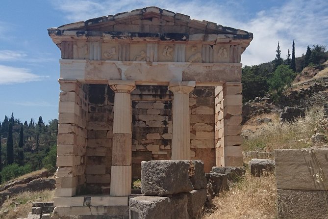 2-Day Trip to Delphi from Athens - Communication, Timing, and the Earphones Reality Check