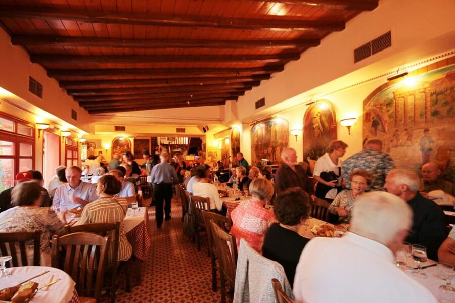 "A Night in Athens: Dinner and Music Under the Stars" - Entering the night: why this Athens evening format works