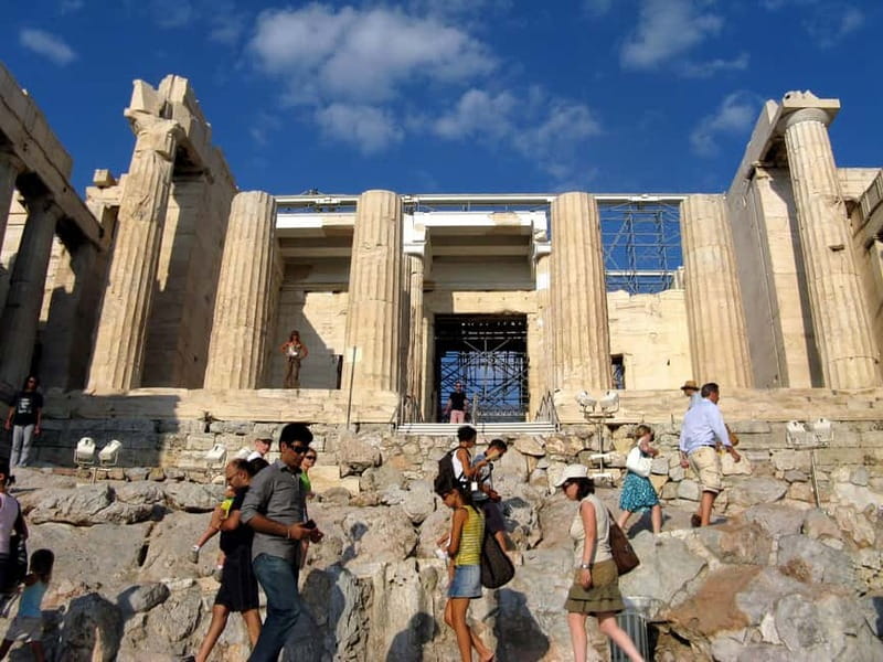 Acropolis, Parthenon and Plaka, Monastiraki Guided tour - Psirri finish: street art, cafes, and a lively neighborhood mood