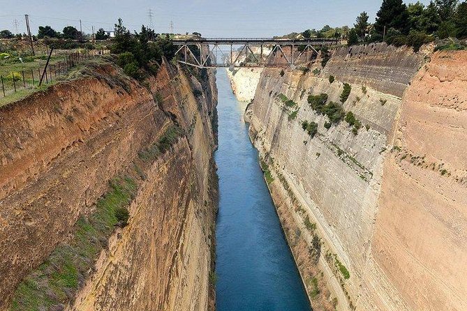 Ancient Corinth and Canal half day private tour from Athens - Driver Experience vs. Licensed Guide: The Real Decision Point