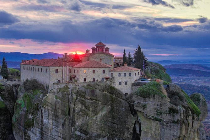 Athens: 3 days 2 nights Meteora with small size tours & hotel - Athens to Meteora by bus: the timing and what to expect
