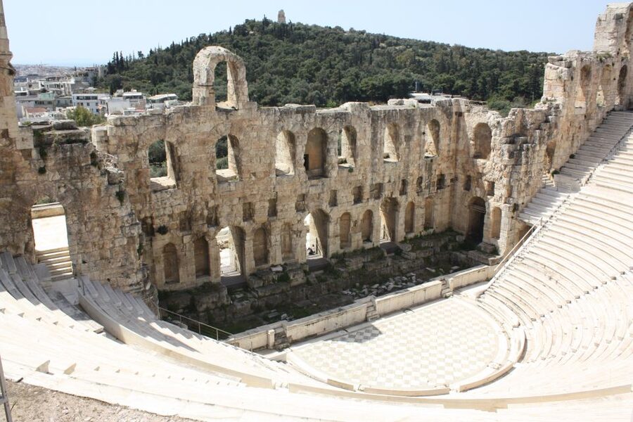 Athens:Acropolis - Historical Center Walking Tour in Spanish - Practical tips for an Acropolis walk that actually feels enjoyable