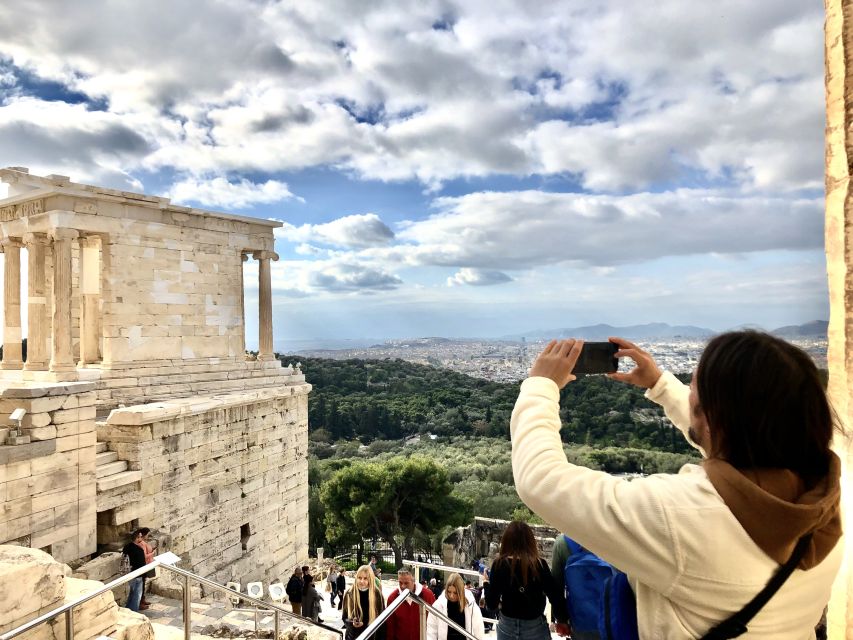 Athens:Acropolis - Historical Center Walking Tour in Spanish - Should you book the Acropolis plus Plaka Spanish tour?