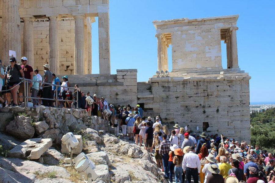 Athens: Acropolis Ticket with Multilingual Audio Guide - The bonus Athens city-centre audio tour