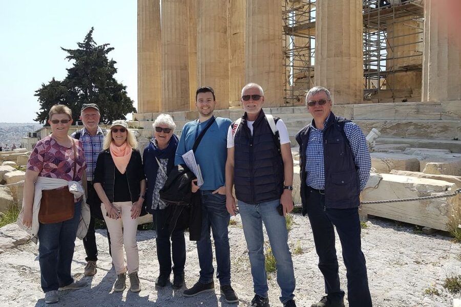 Athens: Acropolis with Museum, Guided Tour & Greek Lunch - First Steps: Meeting at Porinou 5 and Knowing What Shoes Matter