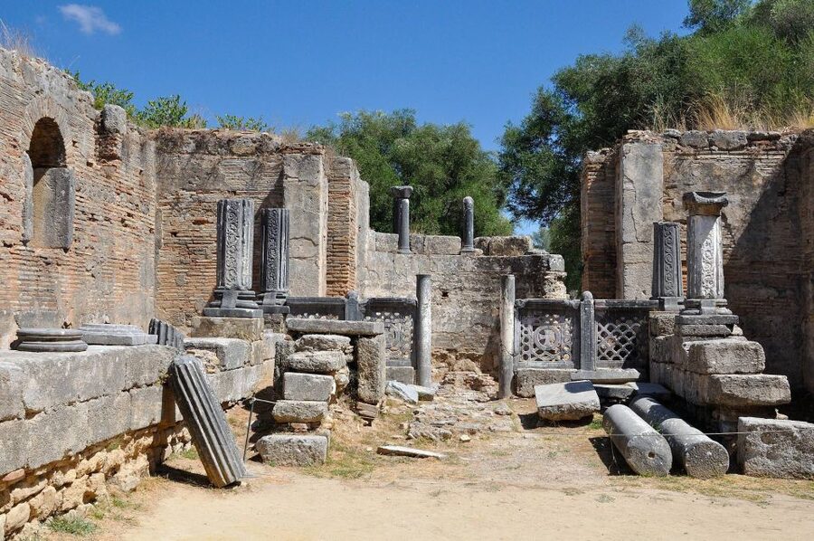 Athens: Ancient Olympia and Corinth Canal Private Tour - Corinth Canal and the Ancient Diolkos: what this stop teaches you