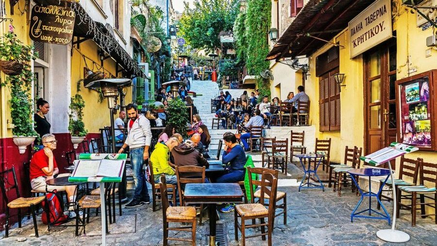 Athens Audioguide - TravelMate app for your smartphone - Syntagma Square to Temple of Olympian Zeus: Big City Drama, Explained