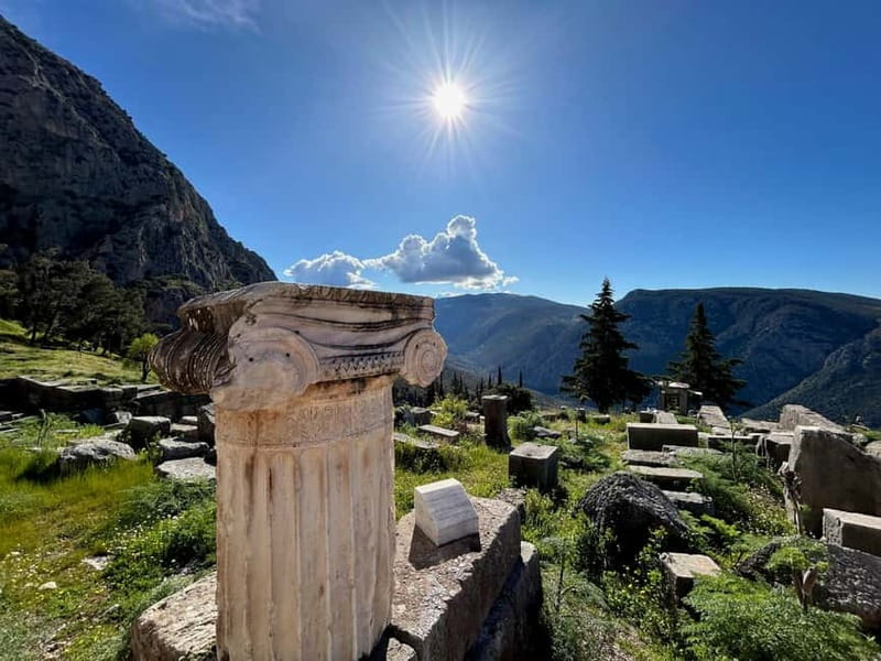 Athens: Delphi Day Tour with Museum & Arachova Village Visit - Arachova village break: lunch and strolling on Mount Parnassus slopes