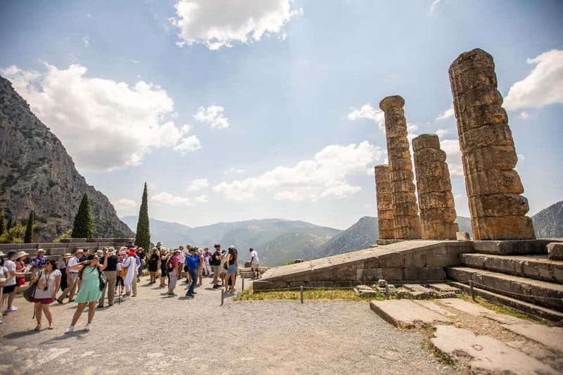 Athens: Delphi Day Tour with Museum & Arachova Village Visit - Coach ride rhythm: Livadia stop and how to use the travel time