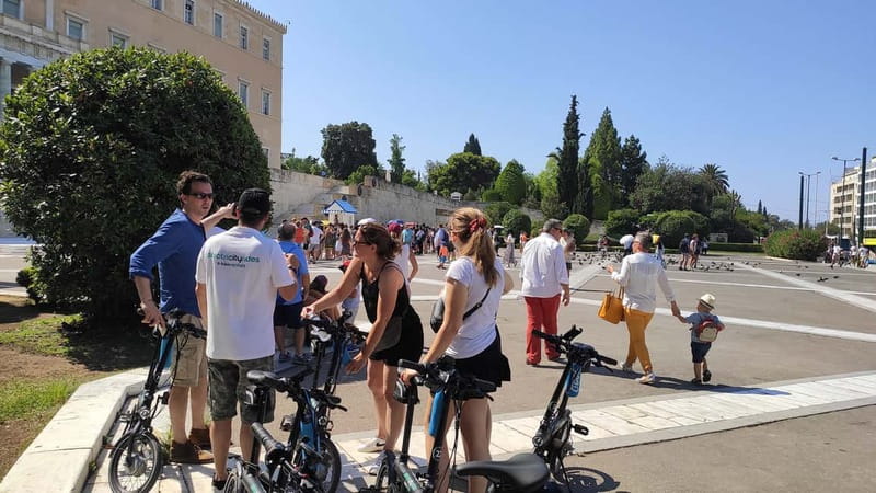 Athens: Discover the City Electric Bike Tour - Getting set up at the meeting point (and why timing matters)