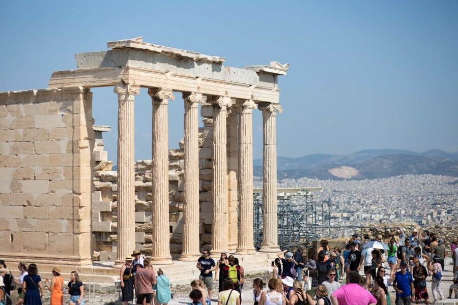 Athens: Early Morning Guided Tour to Acropolis and Museum - Temple of Athena Nike and the “small” details that aren’t small