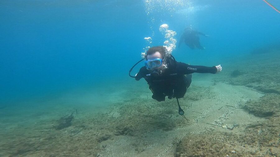 Athens East Coast: Discover Scuba Diving in Nea Makri - Theory lessons at the dive center: learning without the stress