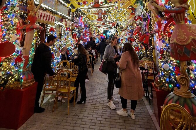 Athens Evening Food Tour - Monastiraki after dark: souvlaki or gyros plus landmark peeks