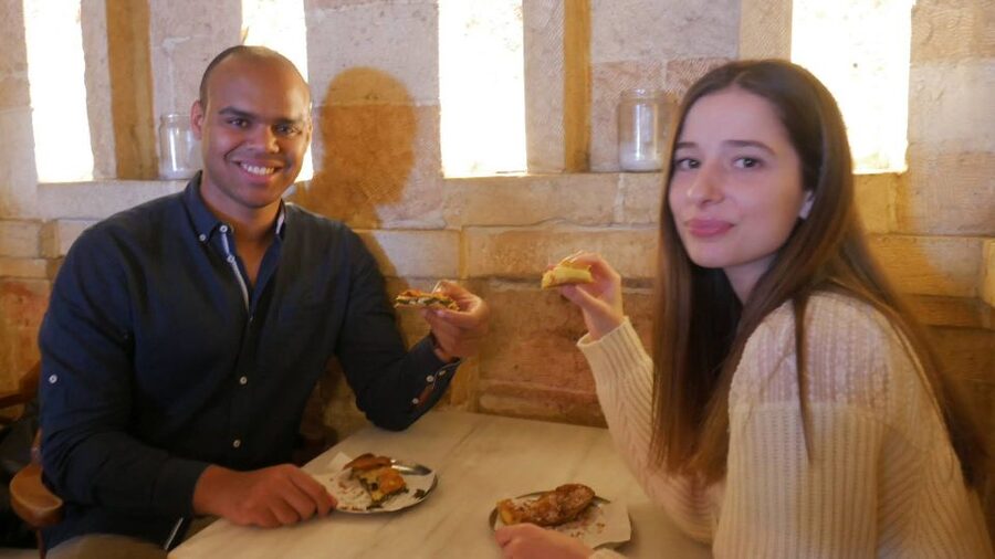Athens: Food Tasting Tour in Plaka with Central Market Visit - Mediterranean Diet Lessons You Can Use After the Tour