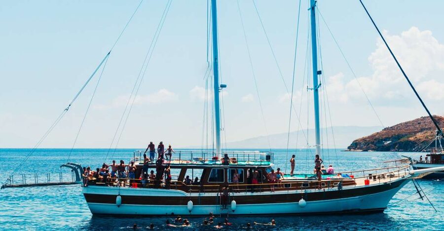 Athens: Full-Day Island Hopping Cruise with Lunch & Transfer - Key things to know before you go