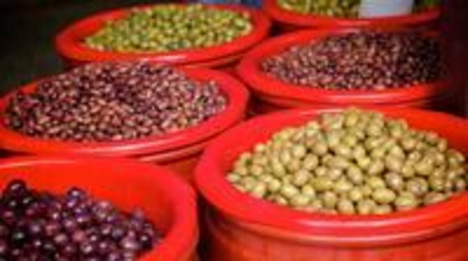 Athens Gourmet Food Small Group Walking Tour - Evripidou: the spice street stop that makes Athens smell like Athens