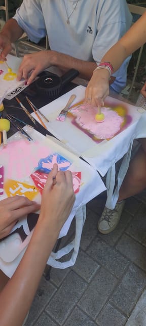 Athens: Graffiti Workshop and Tote Bag Painting Experience - Gazi art lab at Aigaleo 8: making your own tote bag
