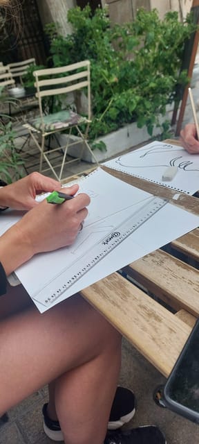 Athens: Graffiti Workshop and Tote Bag Painting Experience - Who this Athens graffiti tote workshop fits best