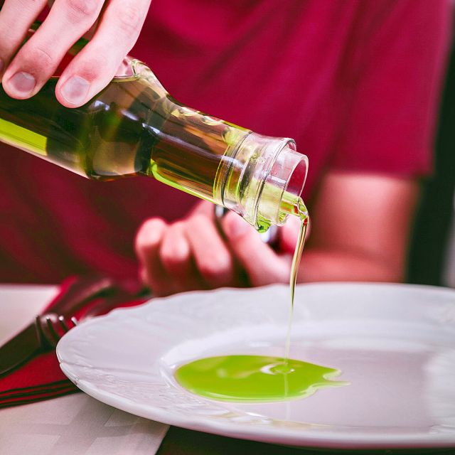 Athens Greek Food Experience - Family-Run Restaurant Comfort Dishes, Served With Local Confidence