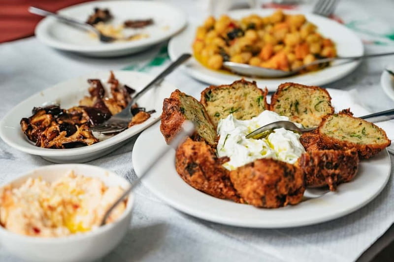 Athens: Greek Foodie Tour with Tastings - Koulóuria to Loukoumades: Pastry Stops That Set the Tone