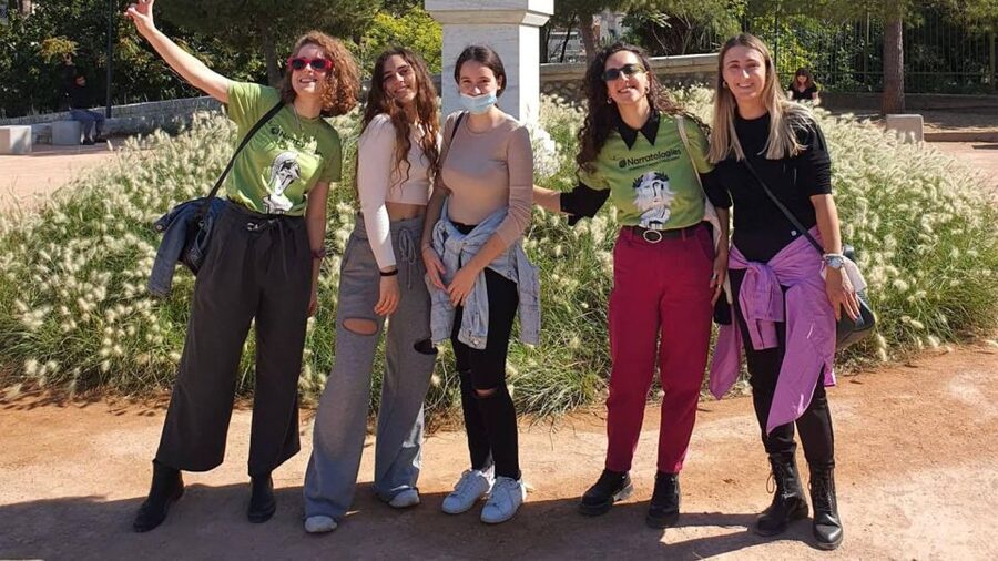 Athens Hills: Mythology Treasure Hunt - Meeting Your Guide: Sophia and Maria Stand Out