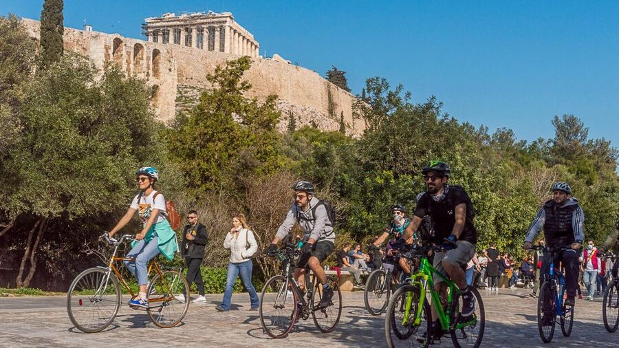 Athens Historical Center: Explore by Bike - Rolling Out From Thessaloniki 140 and Getting Comfortable Fast