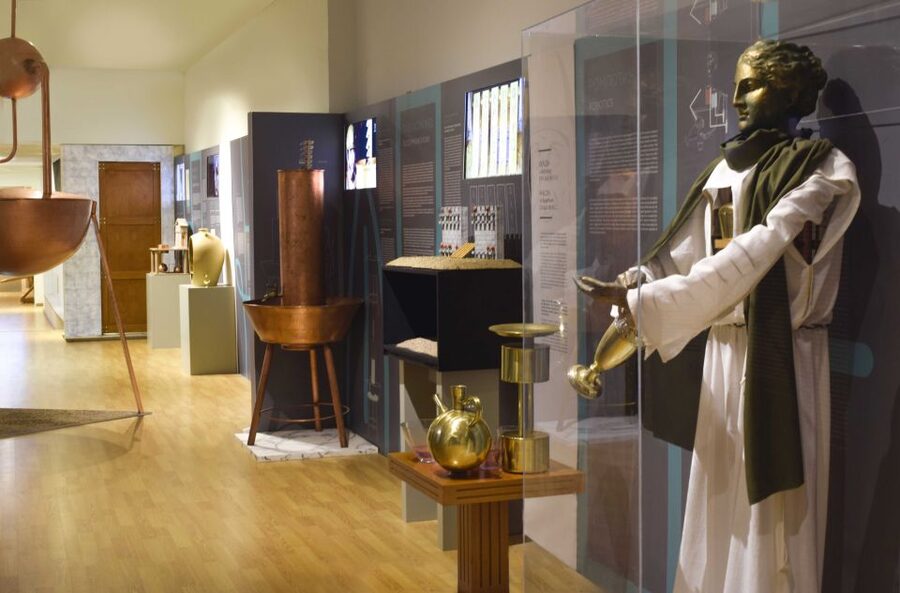 Athens: Kotsanas Ancient Greek Technology Museum Guided Tour - The 1-Hour Flow: How the Tour Feels Like a Smart Guided Walk