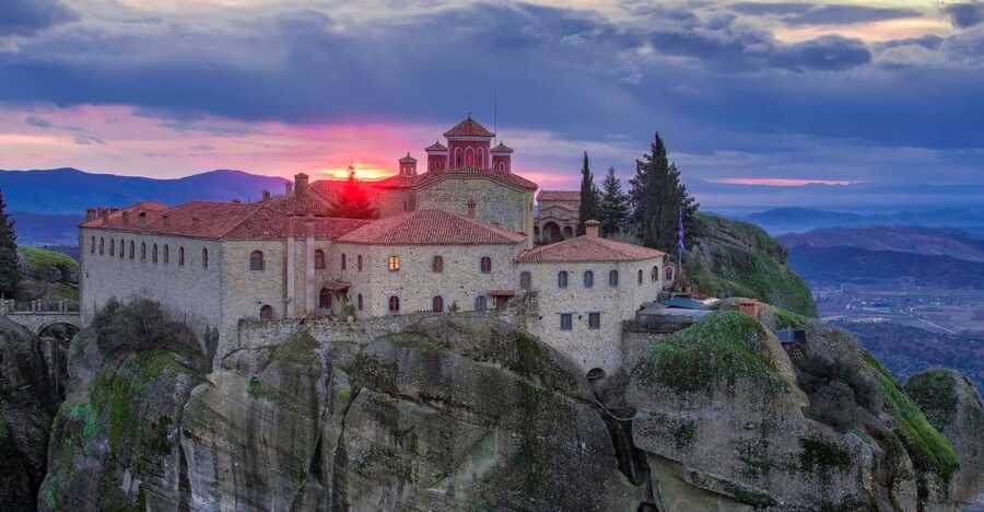 Athens: Meteora 2-Day Trip with Hotel, Sunset & Morning tour - Monasteries Across Meteora: What You Actually Gain by Going With a Guide