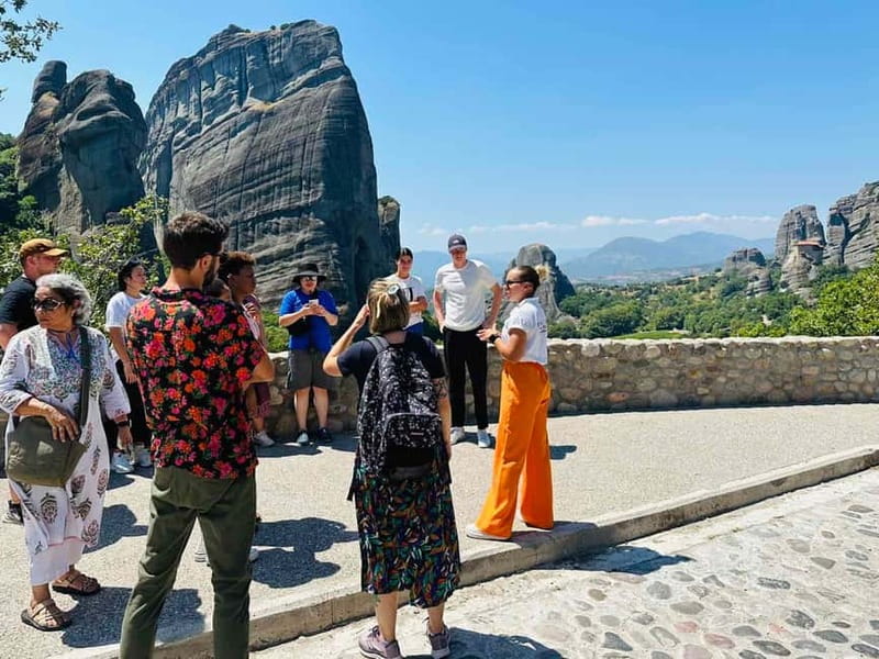 Athens: Meteora Day Trip in Spanish with Live Guide & Lunch - Who this Meteora day trip suits best