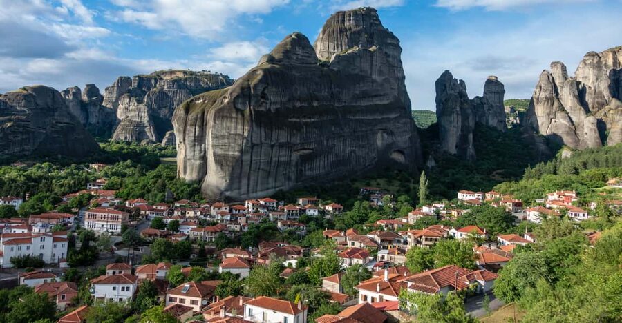 Athens: Meteora Day Trip with Audio Guide and Lunch Option - Why Meteora Works So Well as a Day Trip From Athens