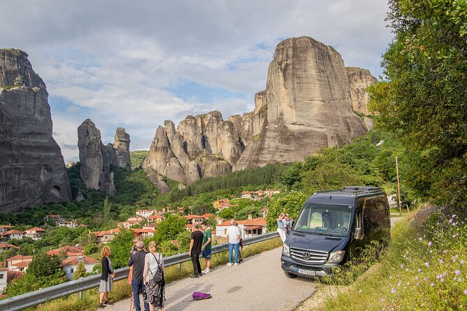 Athens: Meteora Monasteries, Caves & Coastal Stopovers with Lunch - Badovas hermit caves: when the cliff story gets quieter