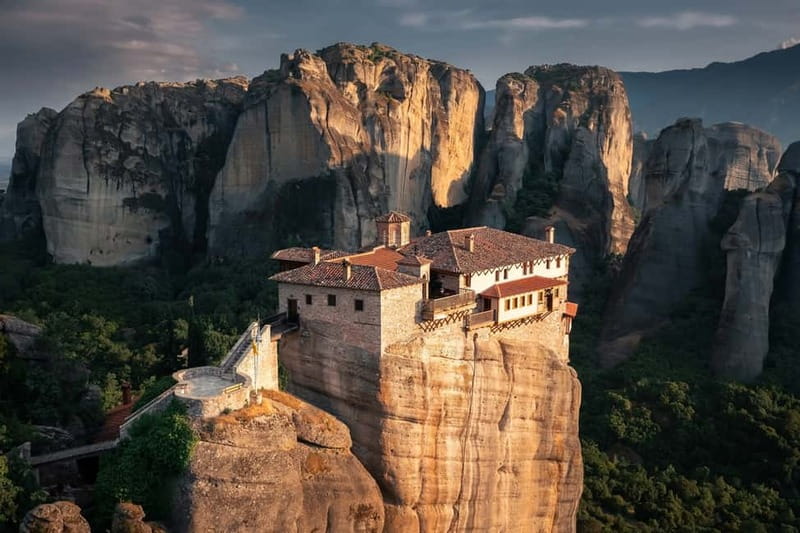 Athens: Meteora Monasteries Day Trip with Caves and Lunch - Audio Guide and Live Storytelling: Two Ways to Learn