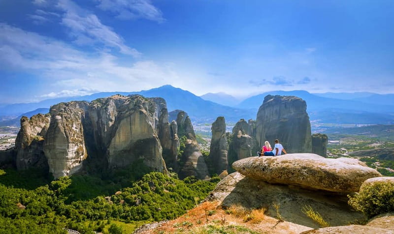 Athens: Meteora Tour with Local Guide and Greek Lunch - Seeing All the Monasteries, Plus Going Inside Three