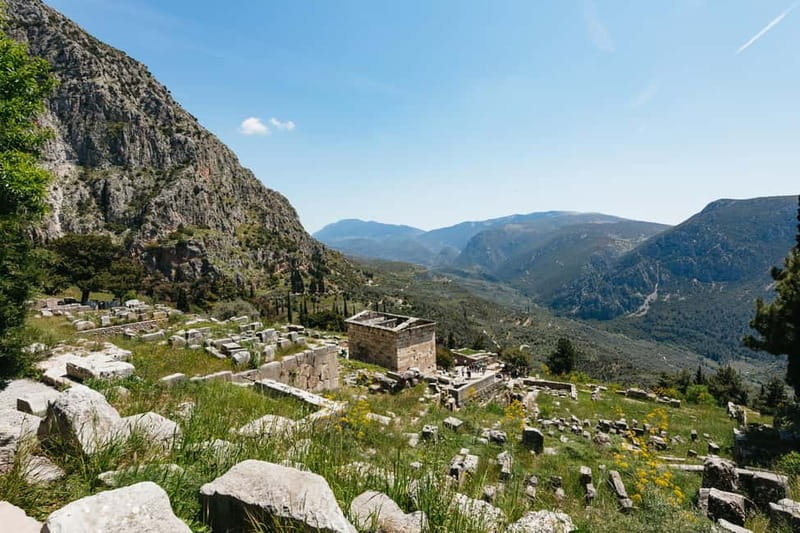 Athens: Mythology of Delphi, Museum and Arachova Guided Tour - The Drive, Livadia Coffee Stop, and the Stories Along the Way