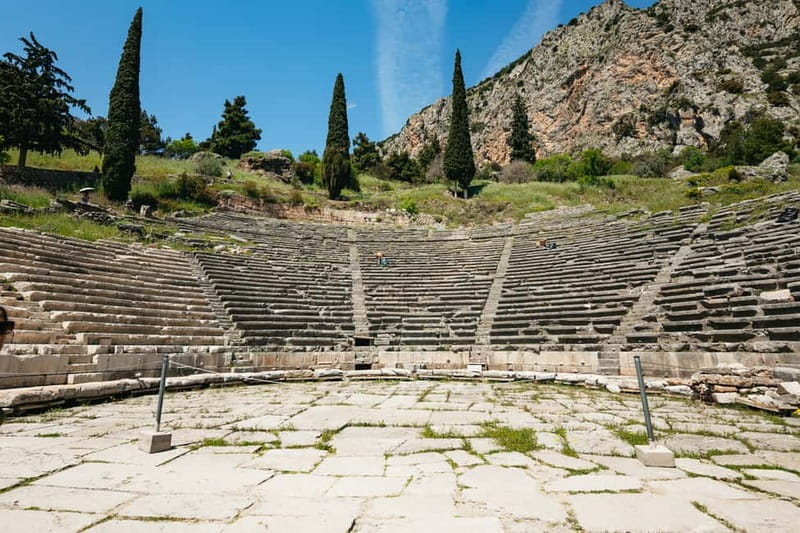 Athens: Mythology of Delphi, Museum and Arachova Guided Tour - Coach Comfort, Headsets, Wi-Fi, and the Green Approach