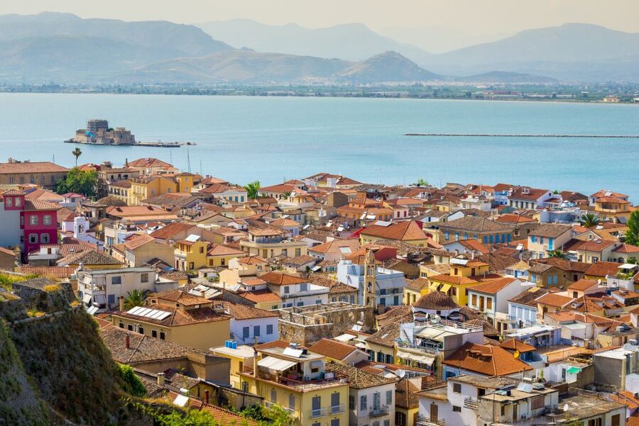 Athens: Peloponnese Highlights Day Trip and V.R. Audio Guide - Coach Logistics From Central Athens: Pickup, Seats, and Timing