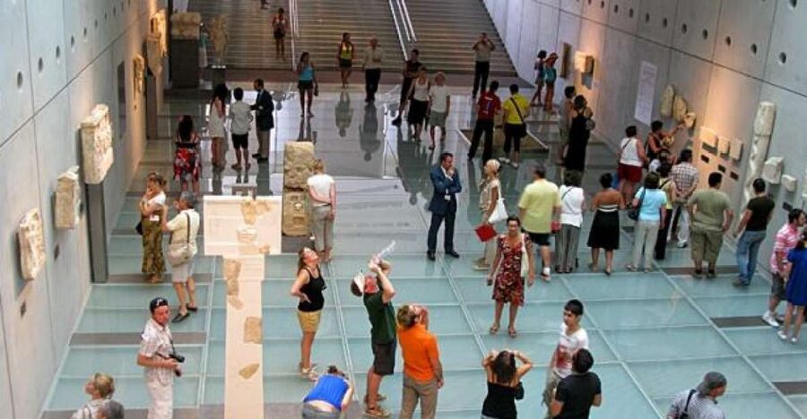Athens Private Sightseeing Minibus Tour with Lunch - Key things that make this tour work