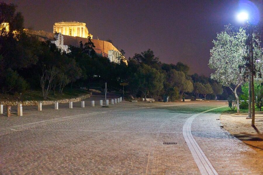 Athens: Private Tour with Acropolis Skip-the-Line Entry - Private pickup in Athens or Piraeus, then straight to the Acropolis