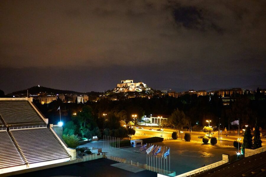 Athens: Private Tour with Acropolis Skip-the-Line Entry - Acropolis Museum versus Olympian Zeus and Hadrian’s Arch: your best afternoon pivot