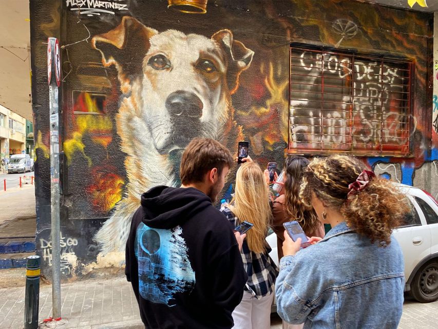Athens: Private Urban Treasure Hunt and Tour - The start at Omonoia Square, and how the mission gets you moving