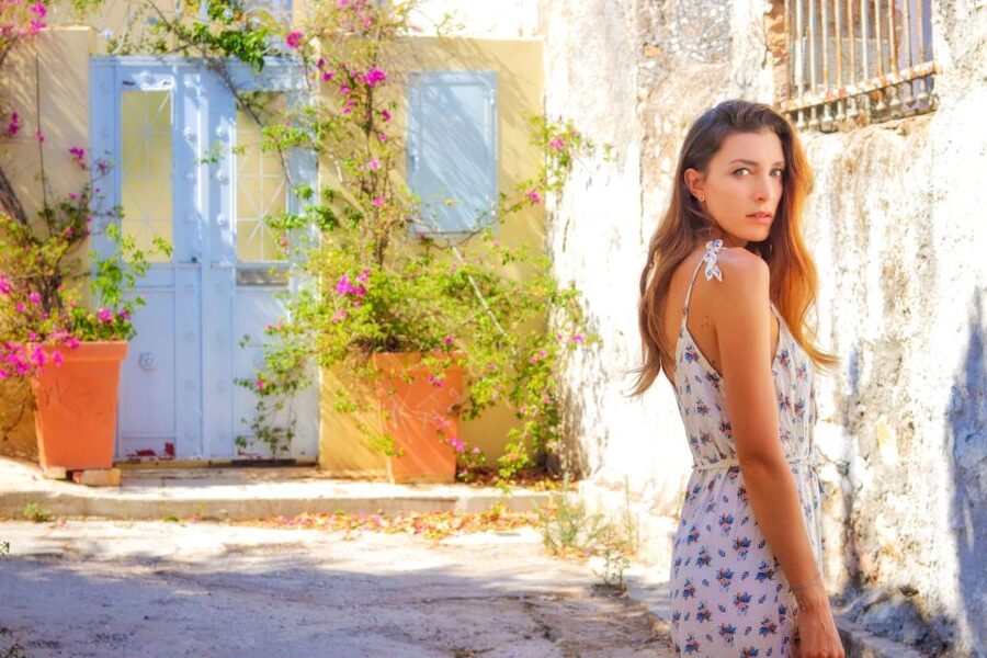 Athens: Professional photoshoot at Anafiotika Village - Price and value: $64 per group up to 8