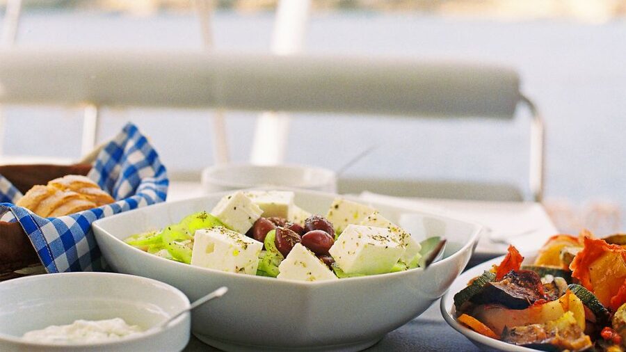 Athens: Riviera Catamaran Cruise with Meal and Drinks - Sailing back to Alimos Marina: keep your energy for the last stretch