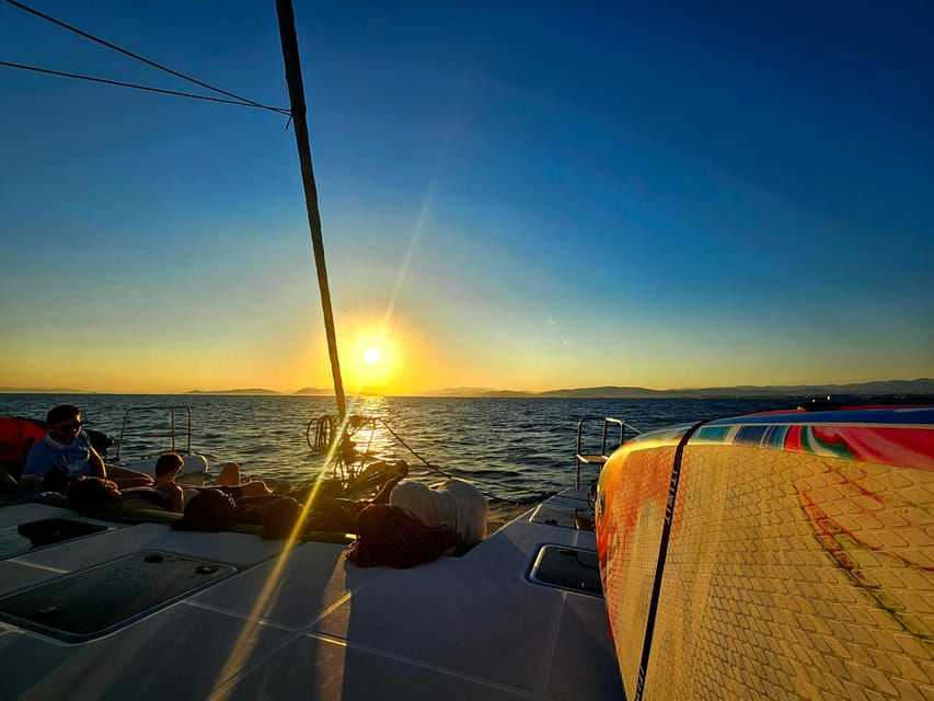 Athens: Riviera Catamaran Tour with Fresh Meal and Drinks - How the crew makes the day feel smooth (and not chaotic)