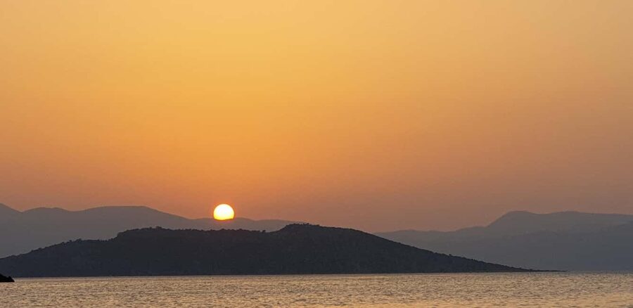 Athens Riviera Private Catamaran Cruise with Meal and Drinks - Entering Pier 7 and Settling In on a Private Catamaran