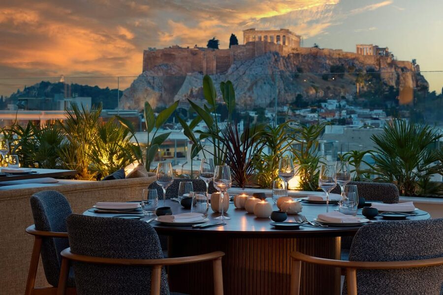 Athens: Rooftop Fine Dining at Whispers Restaurant - The 2-Hour Dinner Slot: How the Evening Actually Flows