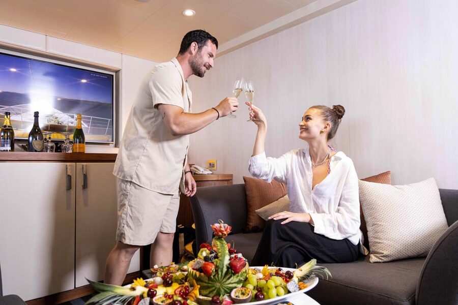 Athens: Saronic Islands Cruise with VIP Area Seating & Lunch - Key things that make this cruise worth your attention